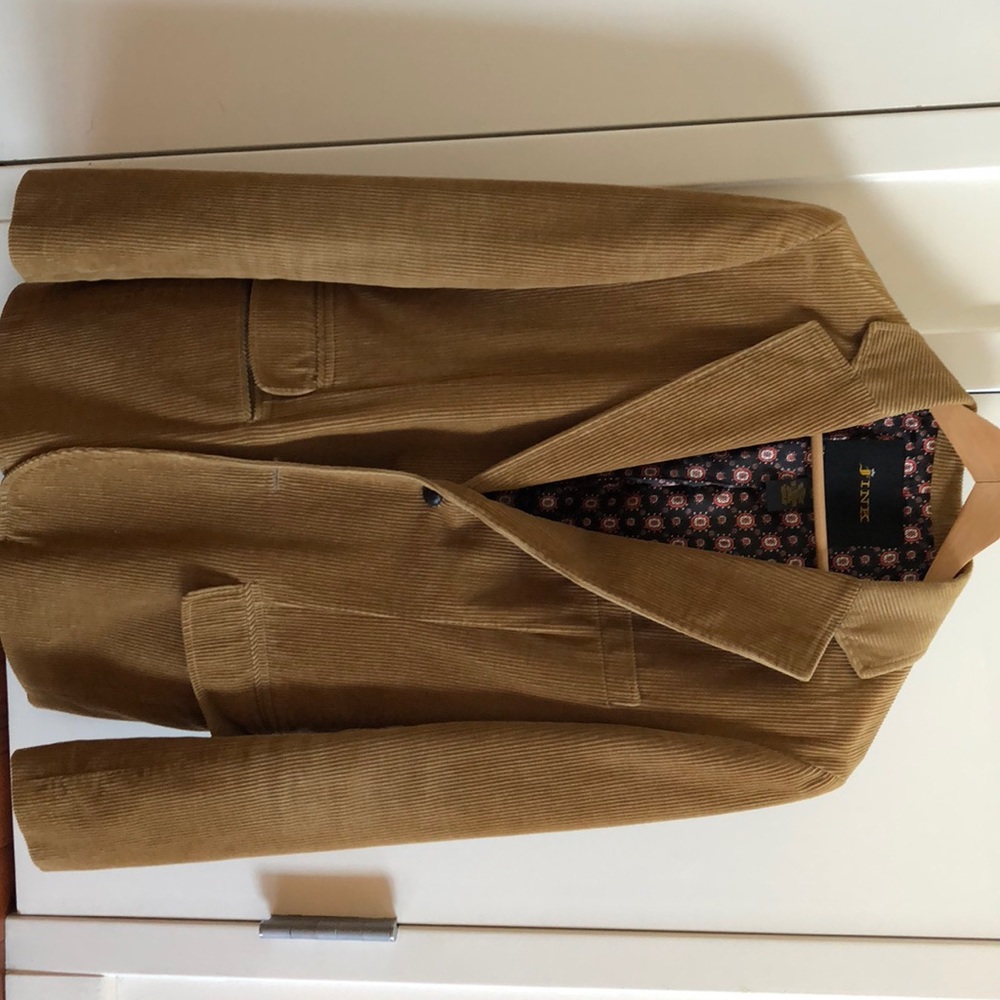 Brown Sports jacket with great finishes